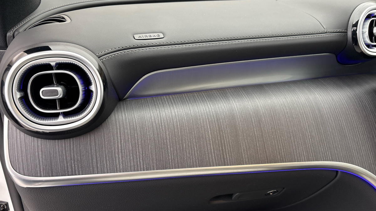 Mercedes-Benz GLC Image 29