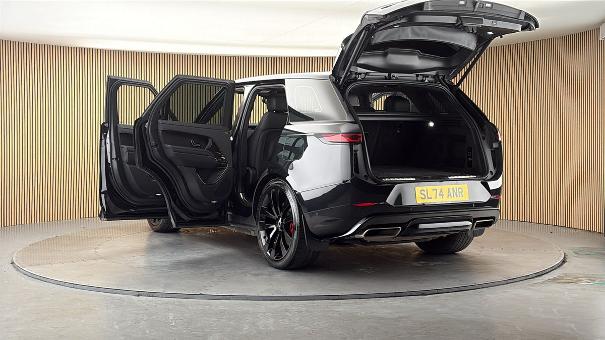 Land Rover Range Rover Sport Image 23