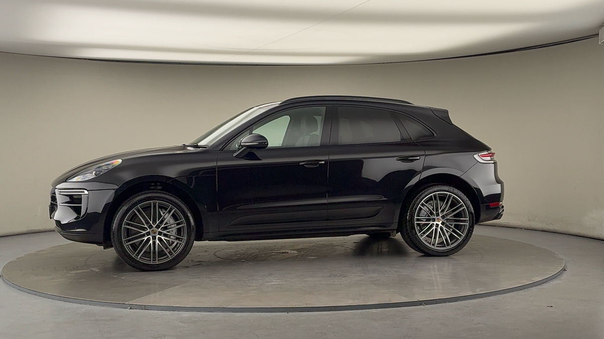 More views of Porsche Macan