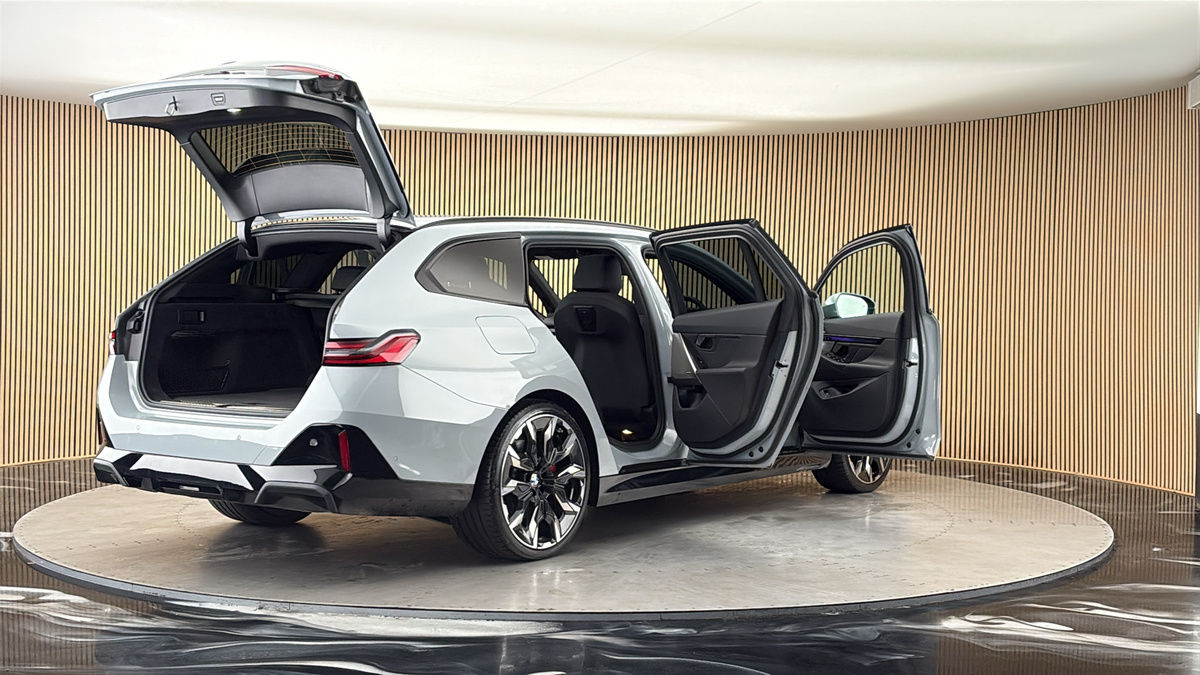 More views of BMW 5 Series