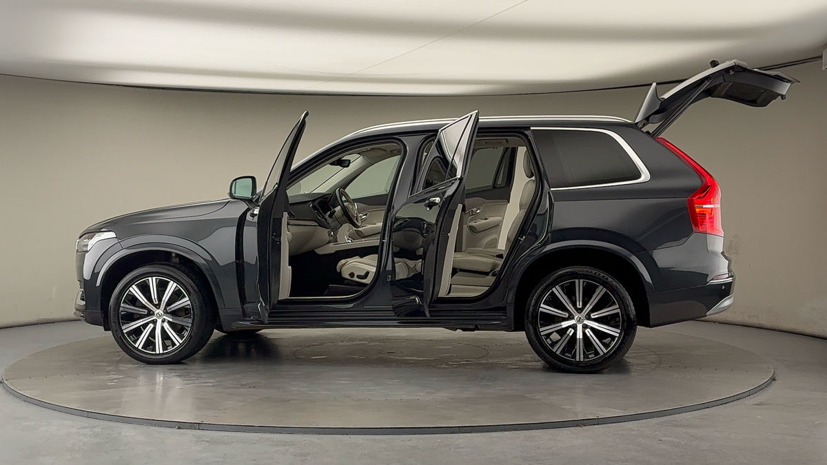 More views of Volvo XC90