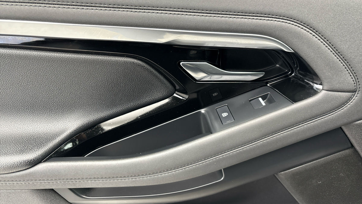 Land Rover Range Rover Evoque Image 19