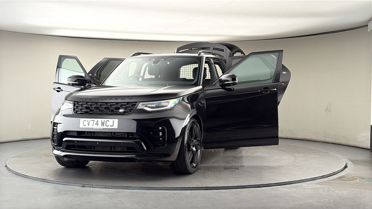 More views of Land Rover Discovery