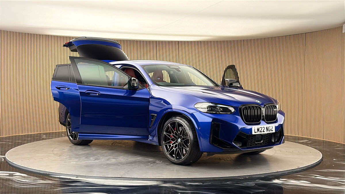 More views of BMW X4 M