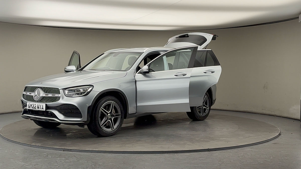 More views of Mercedes-Benz GLC