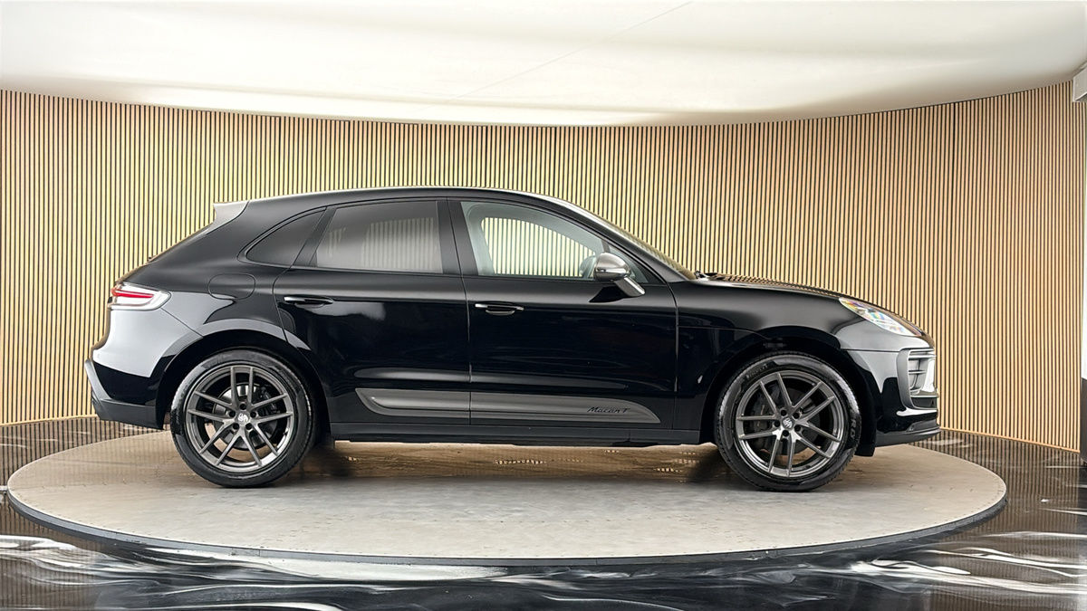 Porsche Macan Image 16