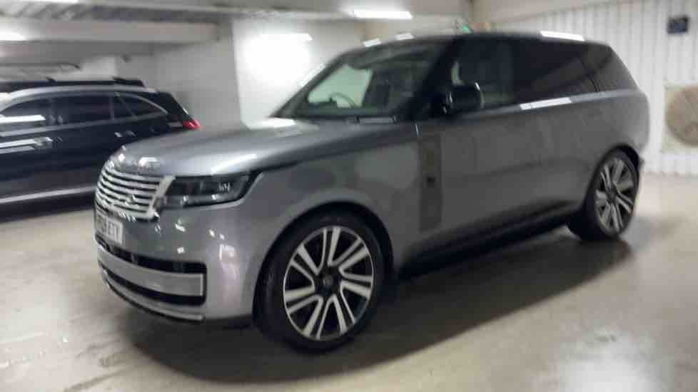 More views of Land Rover Range Rover