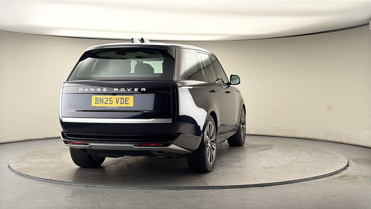 More views of Land Rover Range Rover