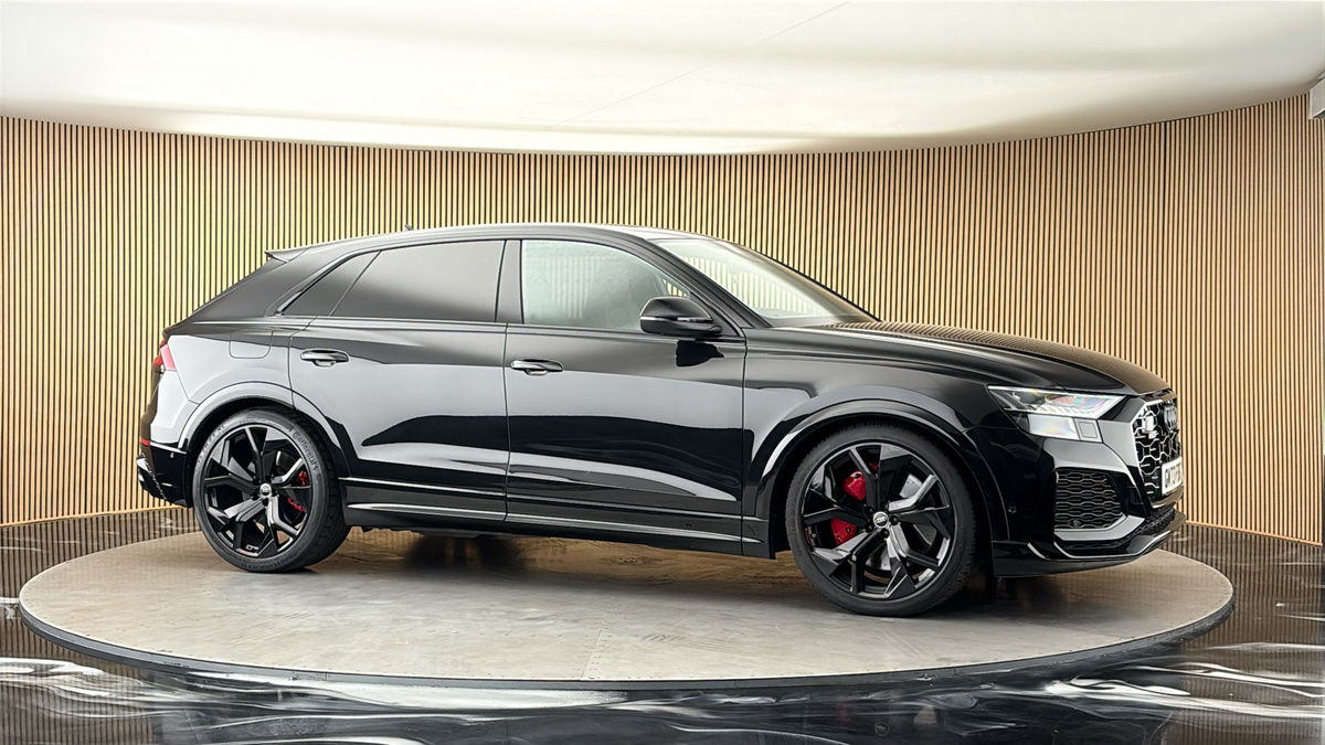 More views of Audi RSQ8