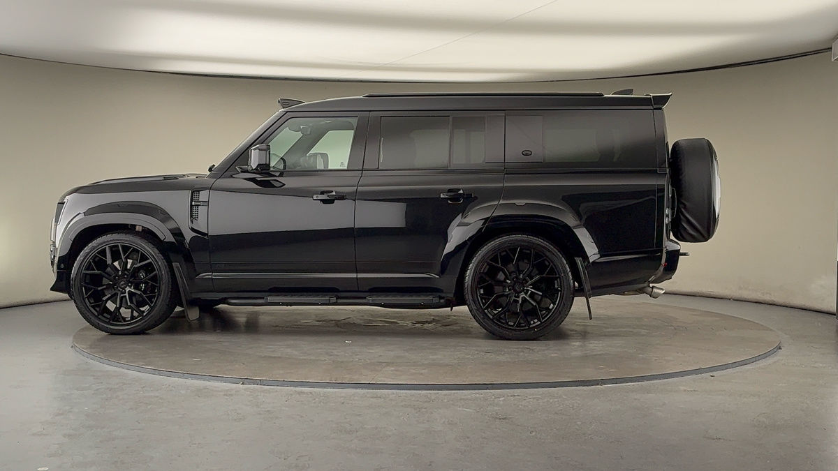 More views of Land Rover Defender 130