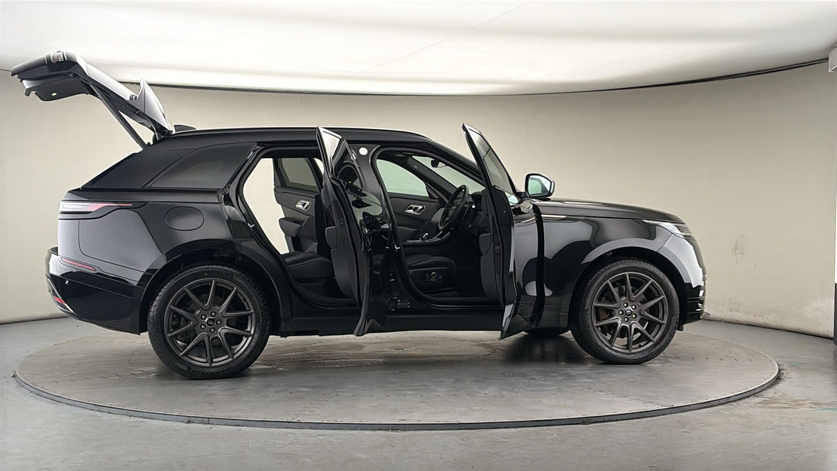 More views of Land Rover Range Rover Velar