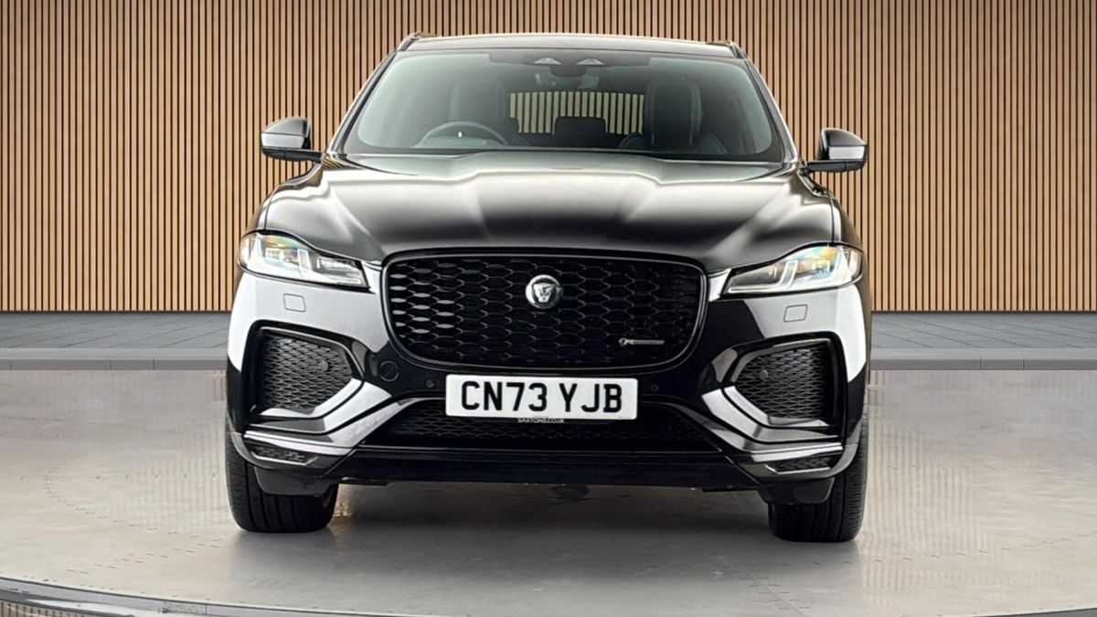 Jaguar F-PACE Image 3