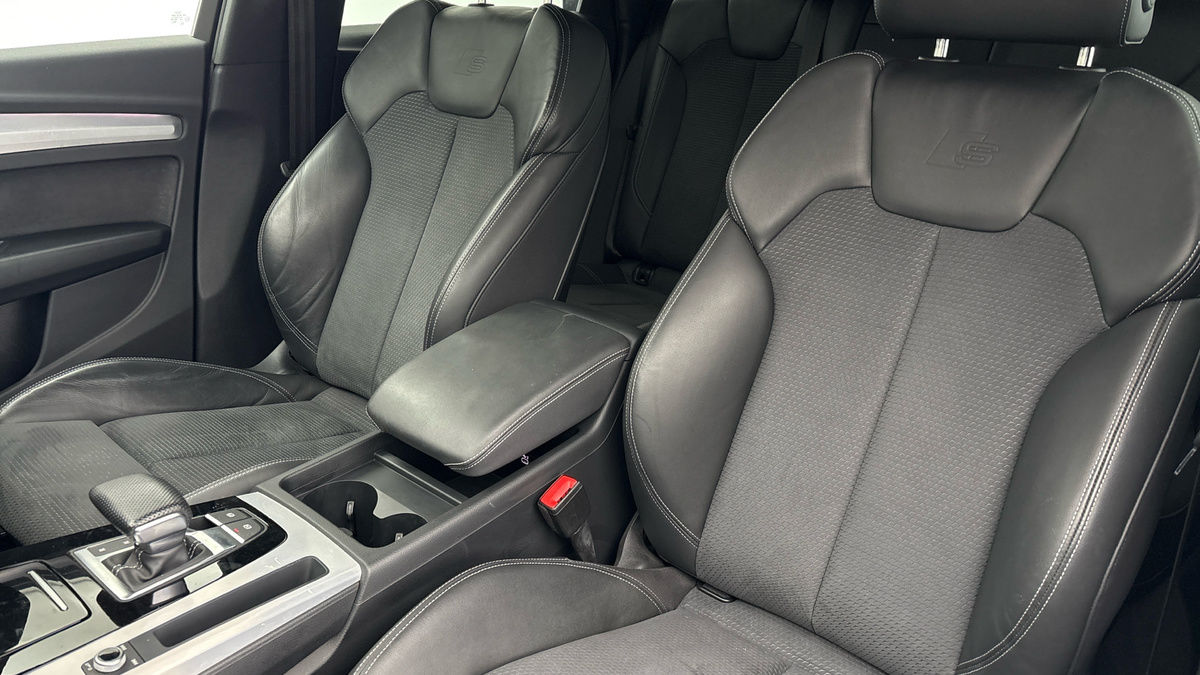Audi Q5 Image 7