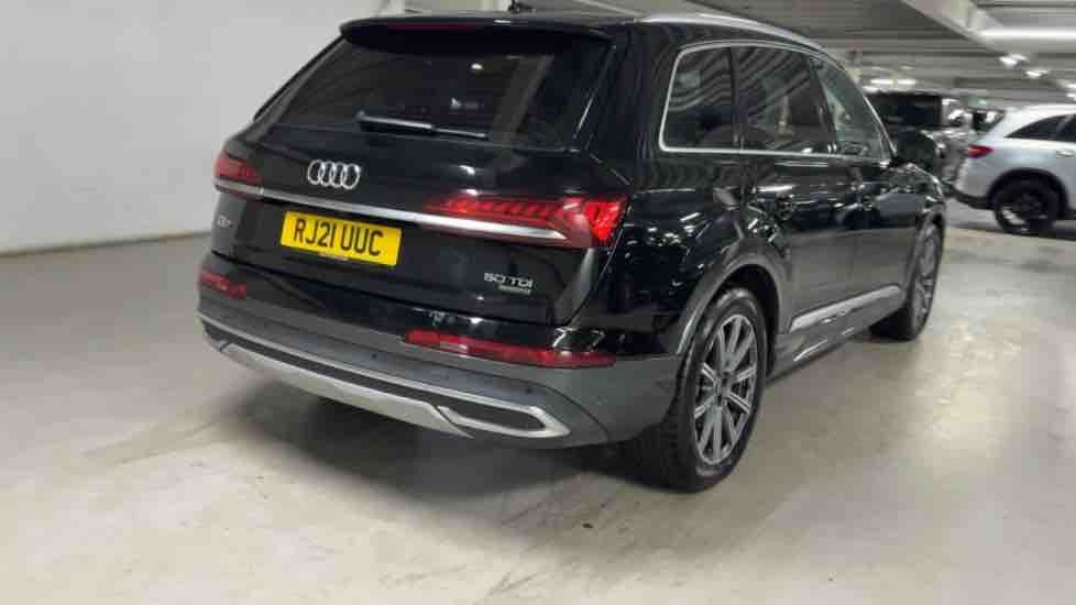 More views of Audi Q7