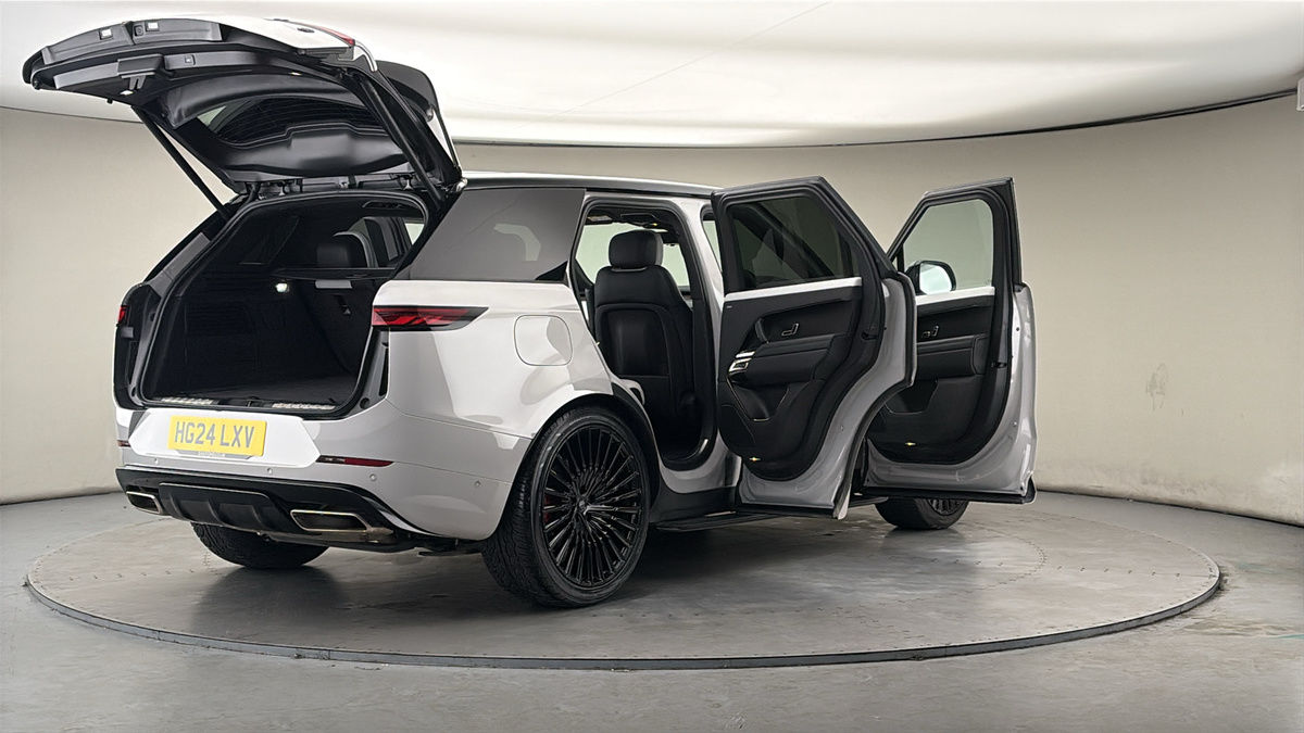 More views of Land Rover Range Rover Sport