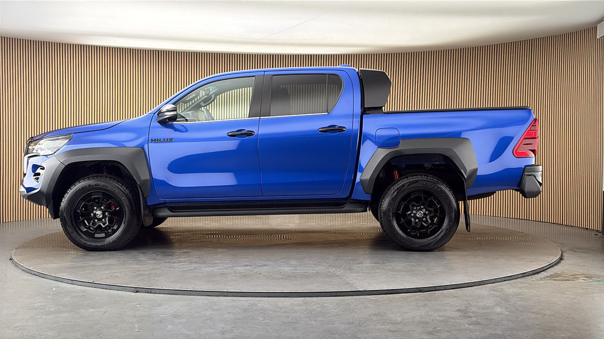 Toyota Hilux Image 15