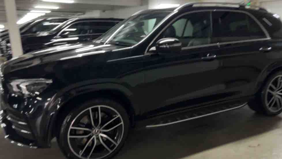 More views of Mercedes-Benz GLE