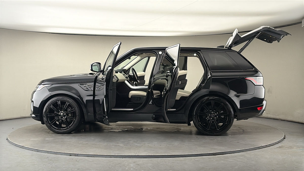 More views of Land Rover Range Rover Sport