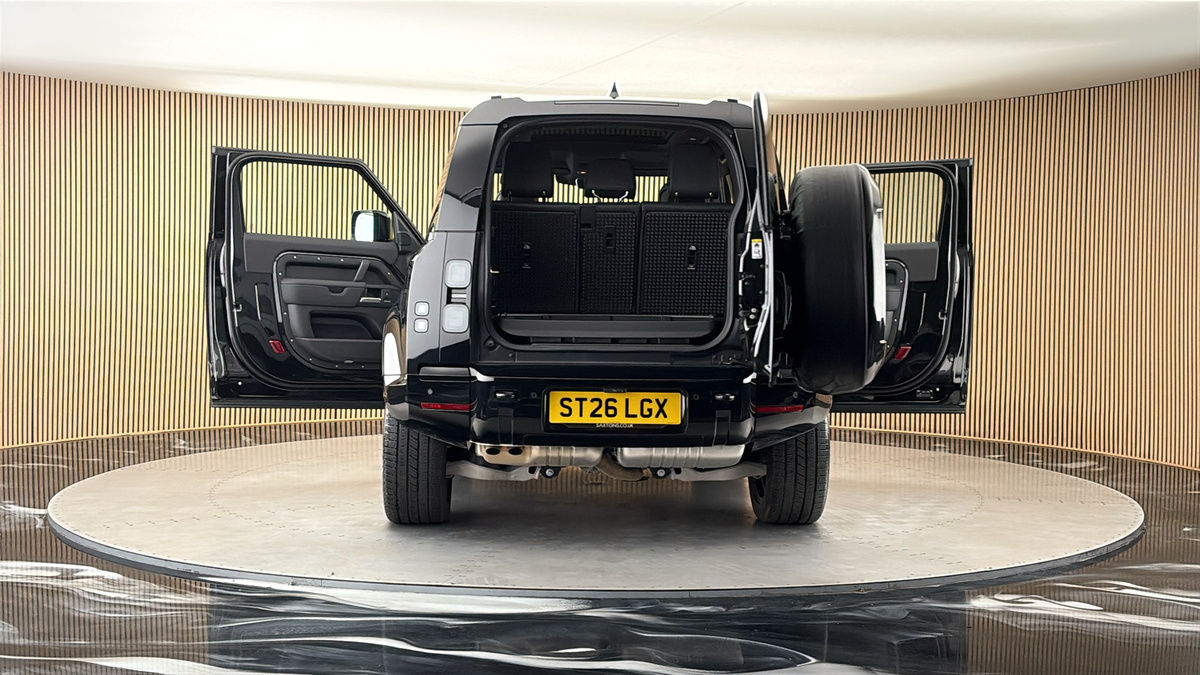More views of Land Rover Defender 90