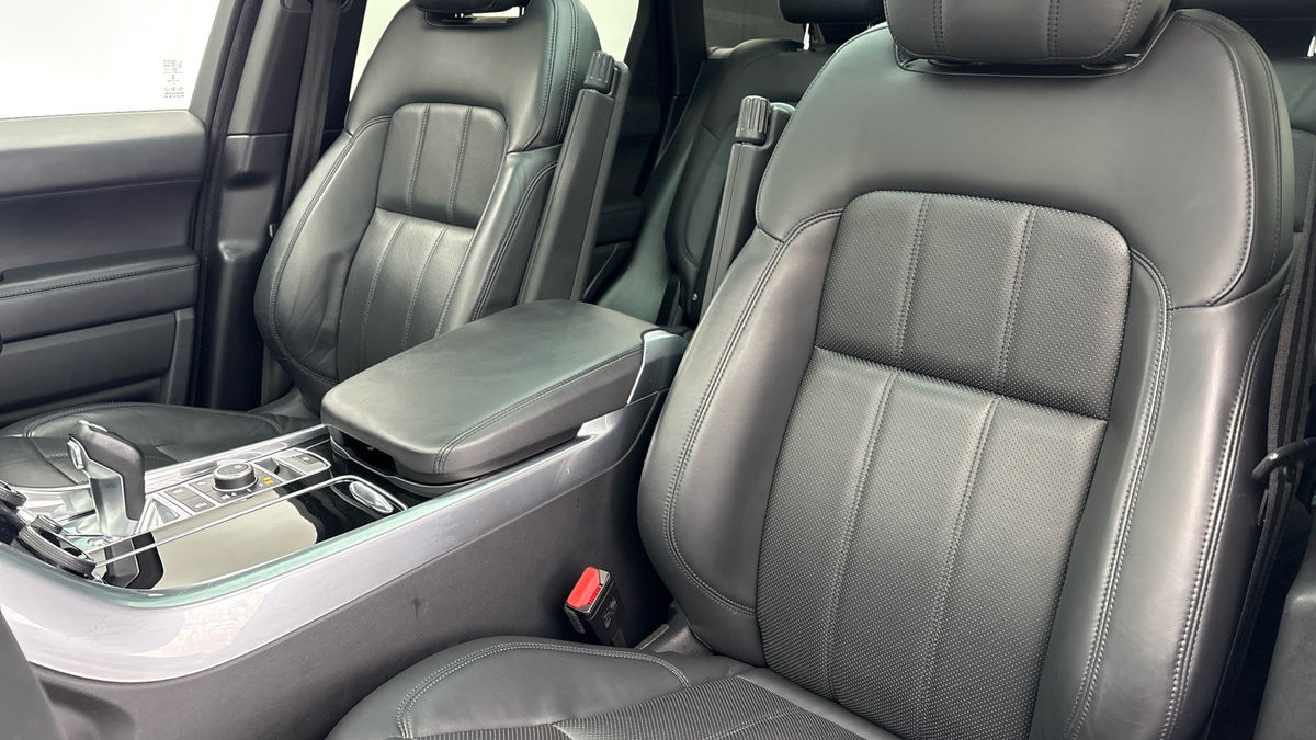 Land Rover Range Rover Sport Image 7