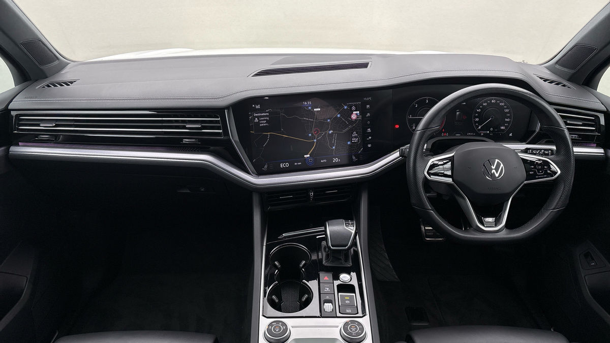 Volkswagen Touareg Image 12