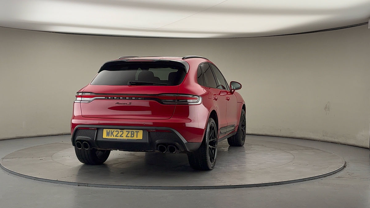 More views of Porsche Macan