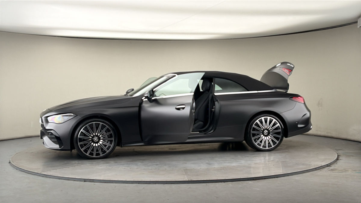 More views of Mercedes-Benz CLE