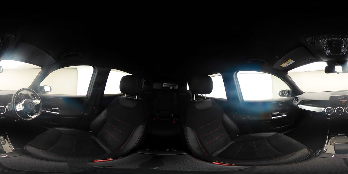 More views of Mercedes-Benz GLB