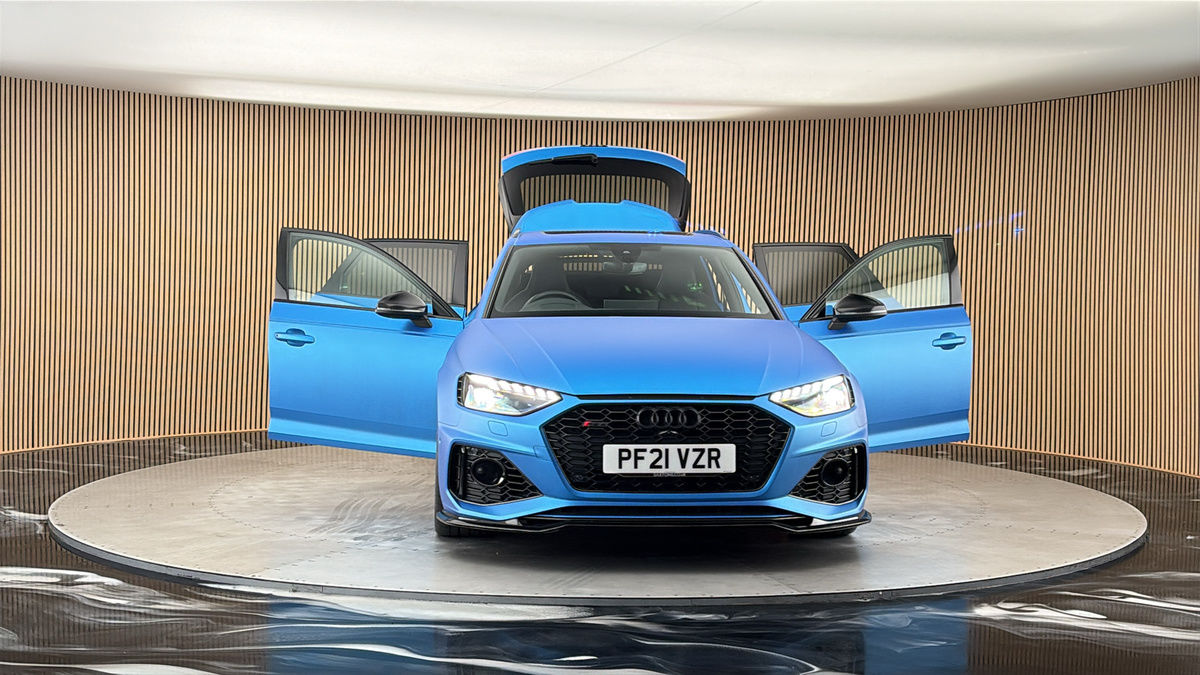 More views of Audi RS4 Avant