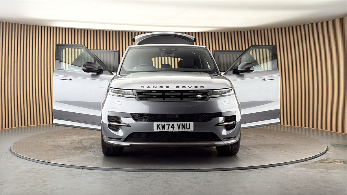 More views of Land Rover Range Rover Sport