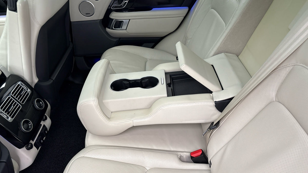 Land Rover Range Rover Image 9