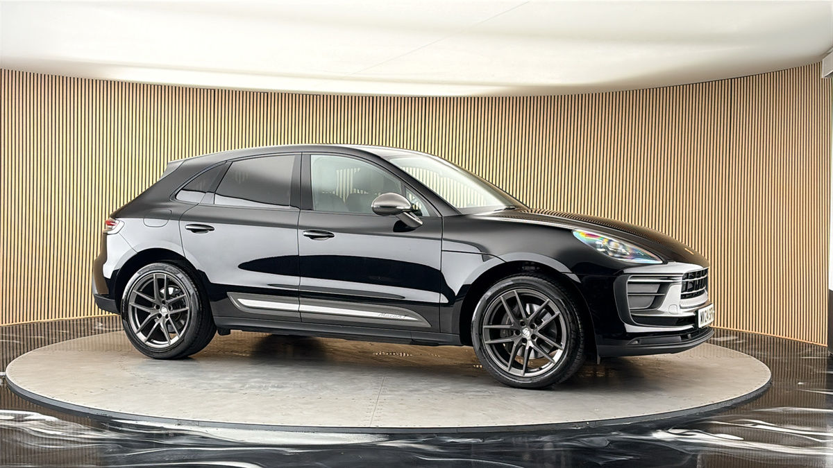 More views of Porsche Macan