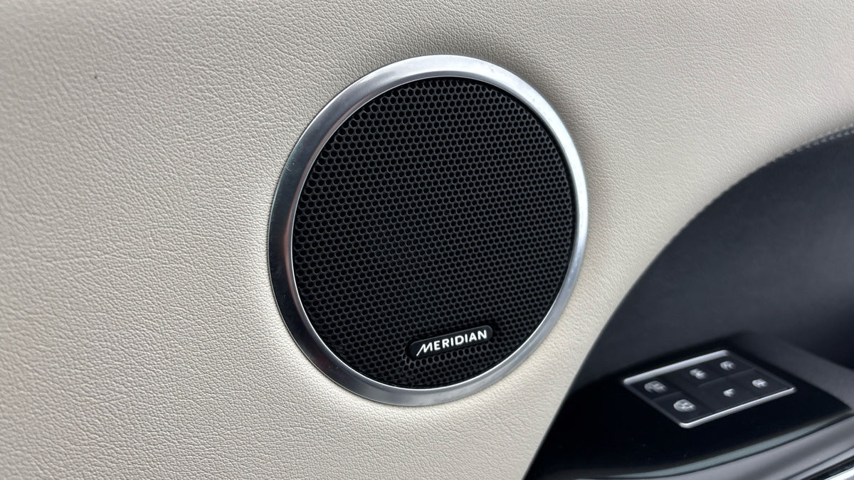 Land Rover Range Rover Sport Image 25