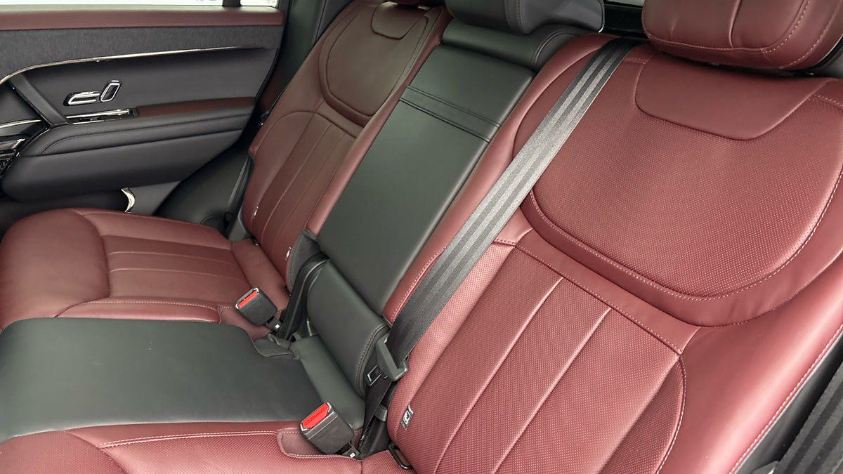 Land Rover Range Rover Sport Image 8