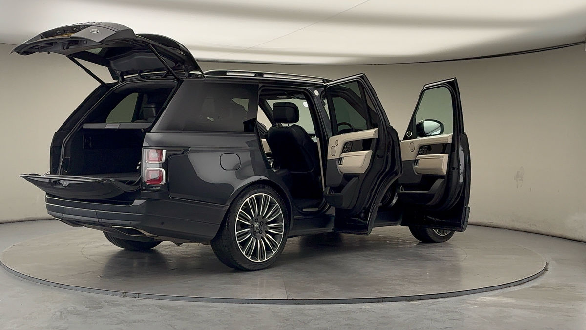 More views of Land Rover Range Rover