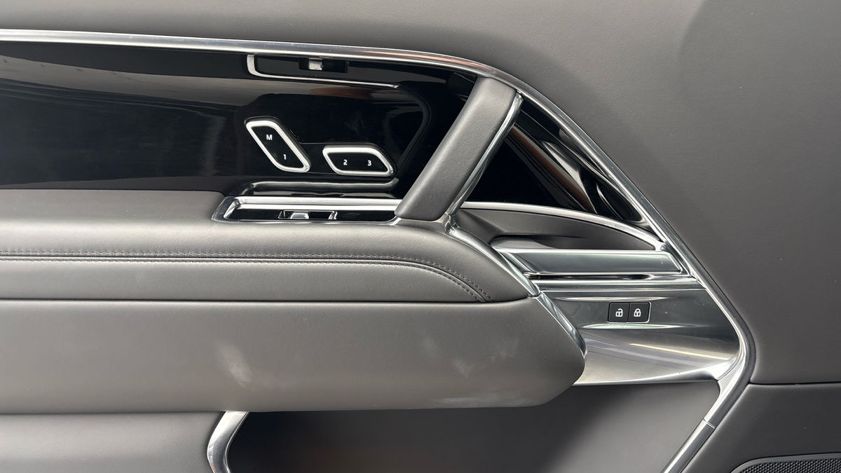 Land Rover Range Rover Image 19