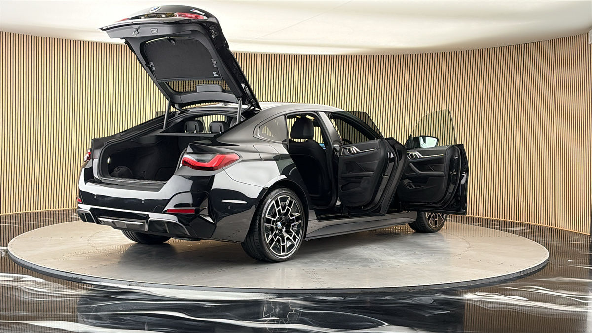 More views of BMW i4