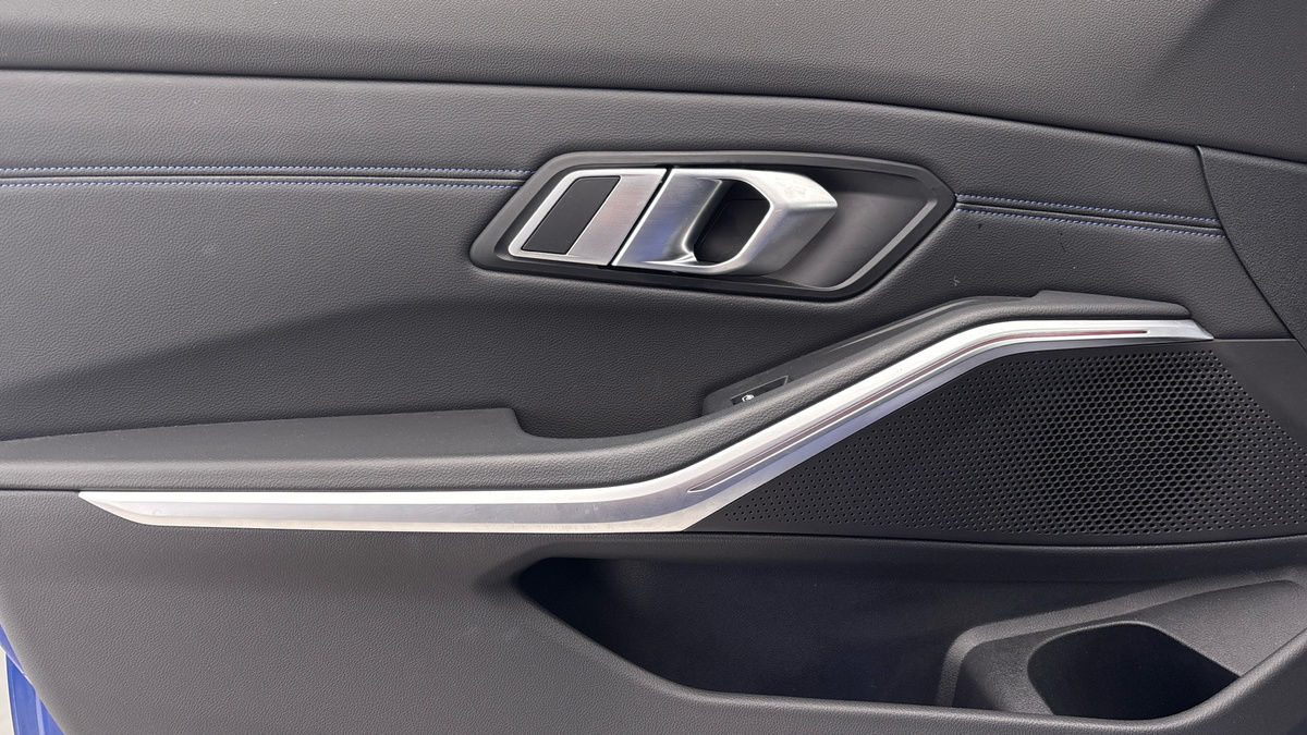 BMW 3 Series Image 19