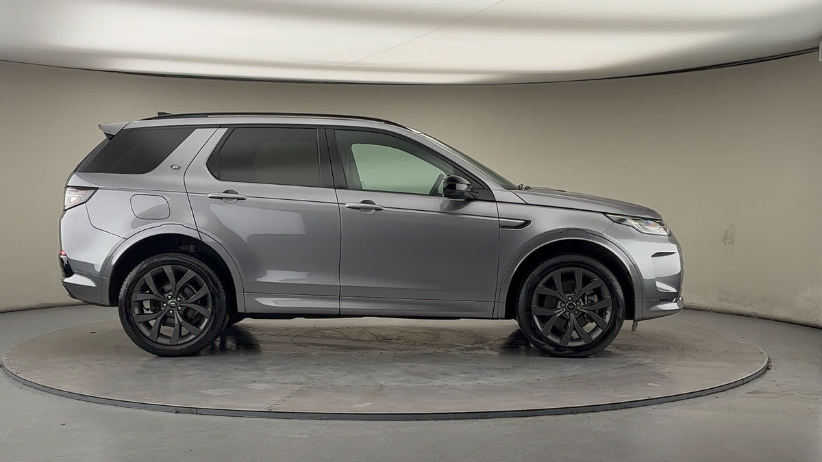 Land Rover Discovery Sport Image 16