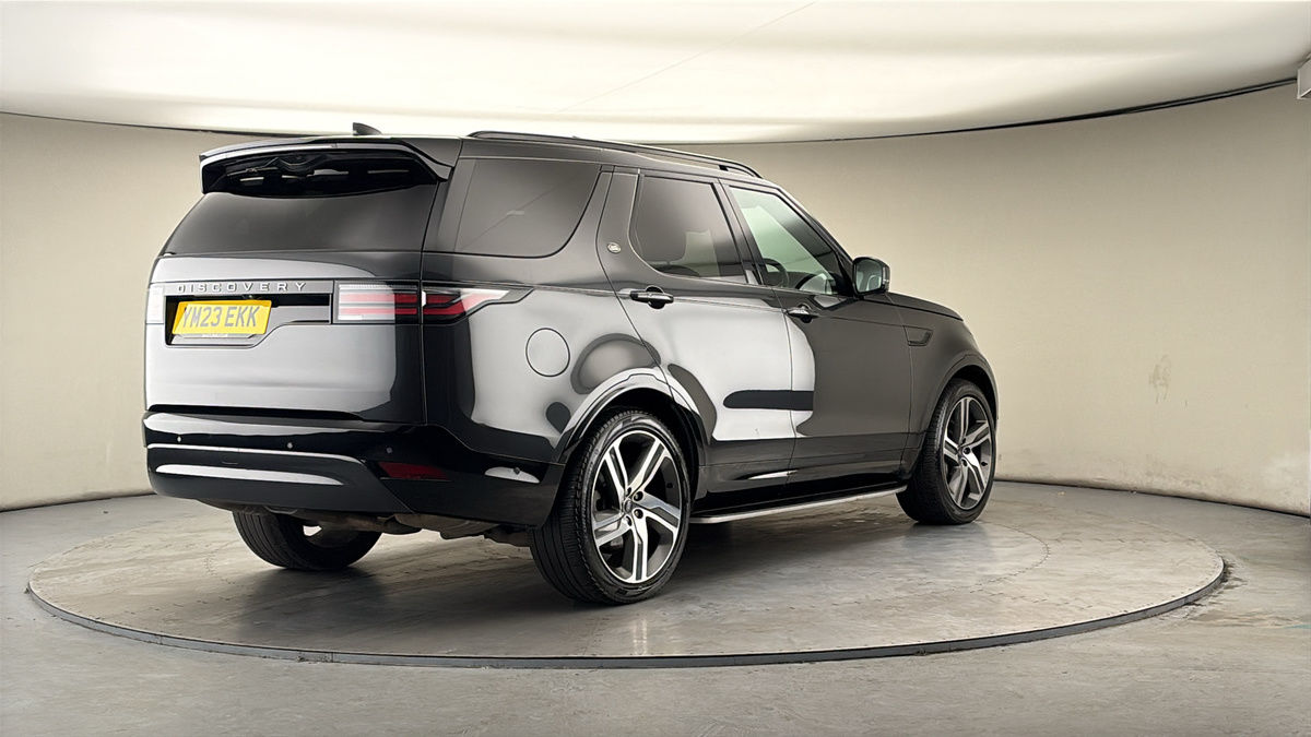 More views of Land Rover Discovery