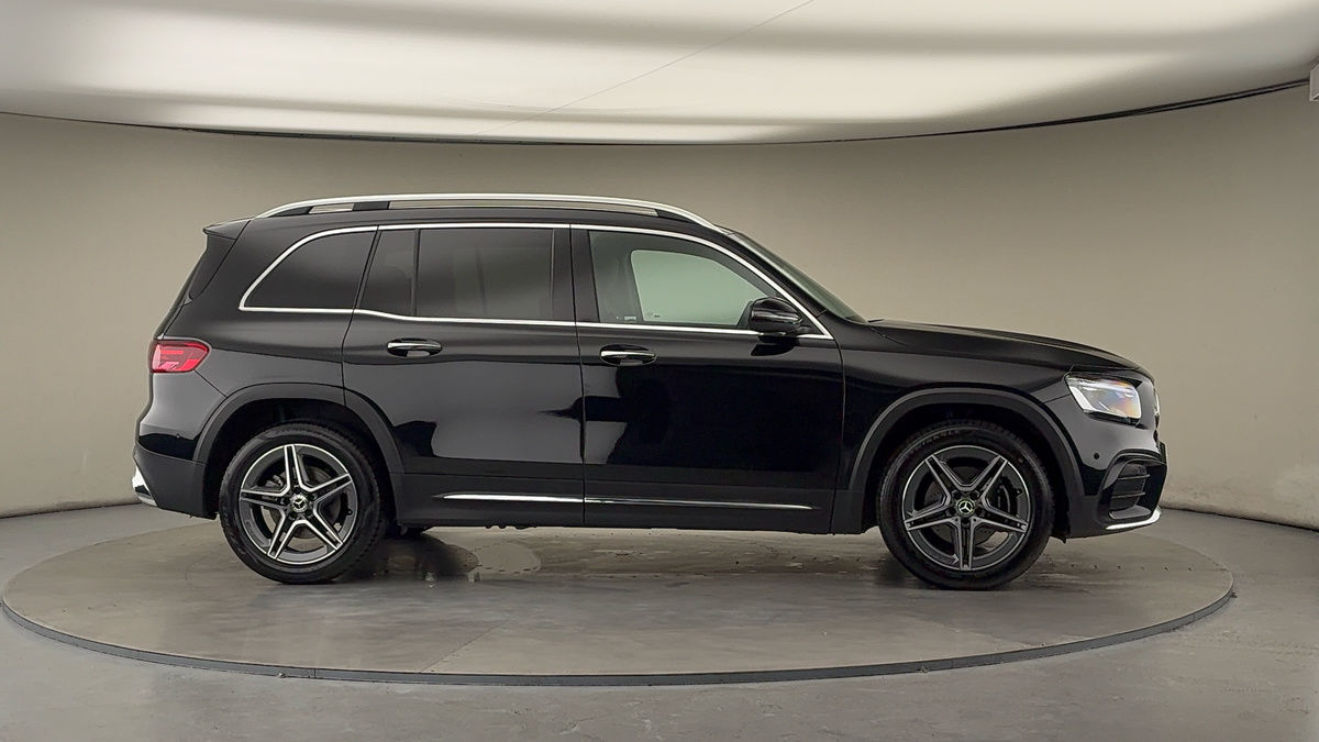 More views of Mercedes-Benz GLB