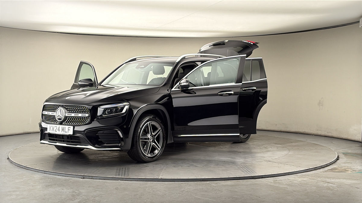 More views of Mercedes-Benz GLB