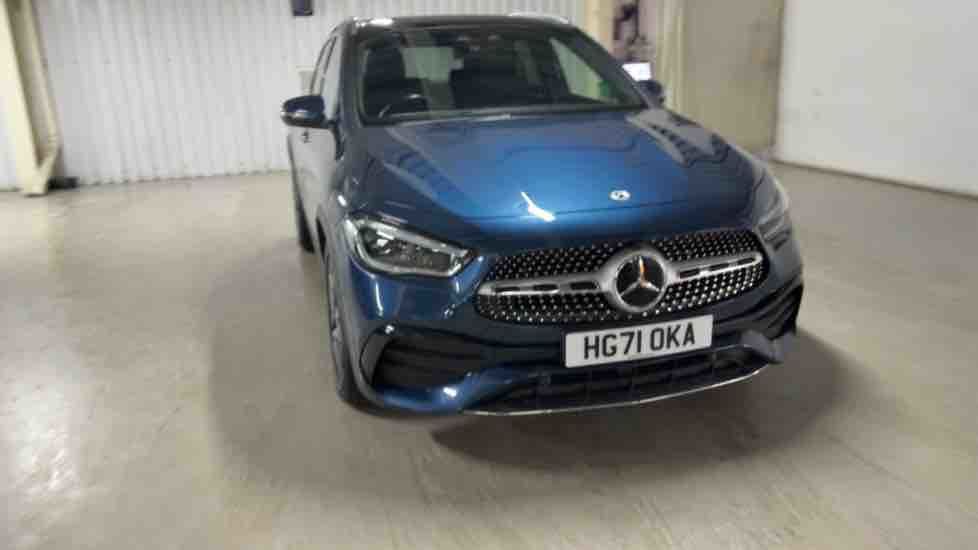 More views of Mercedes-Benz GLA
