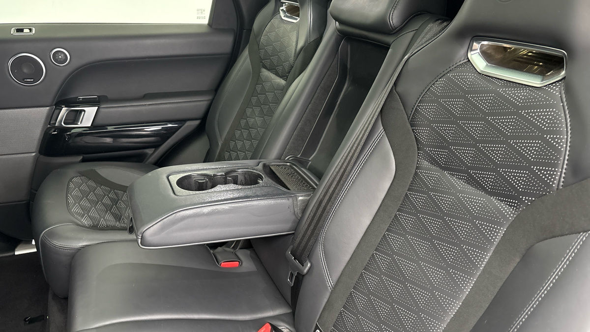 Land Rover Range Rover Sport Image 9