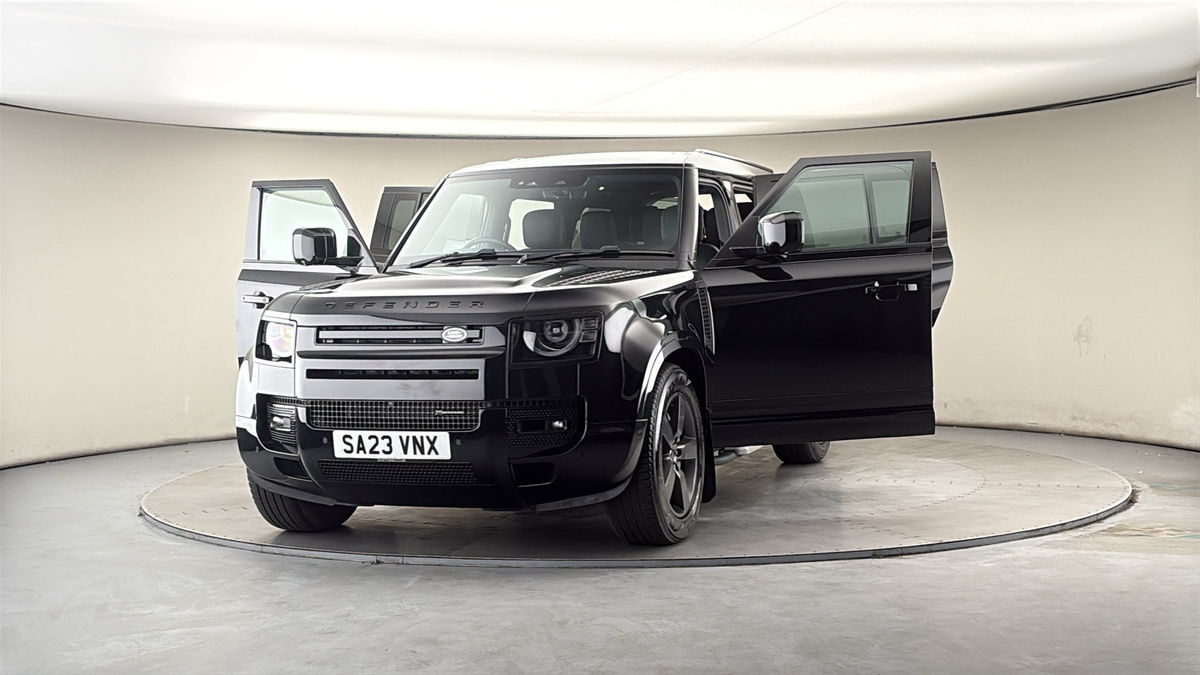 More views of Land Rover Defender 130