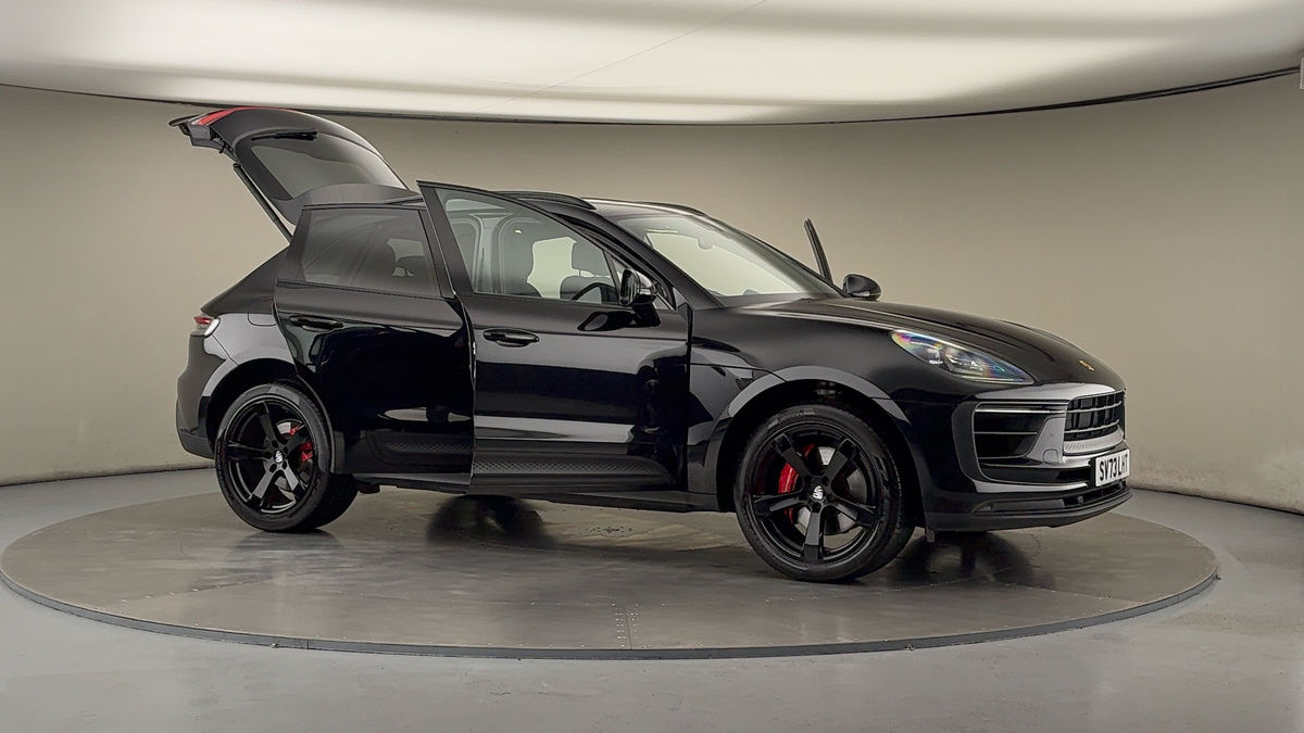 More views of Porsche Macan