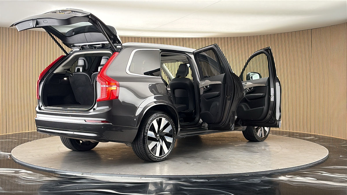 More views of Volvo XC90