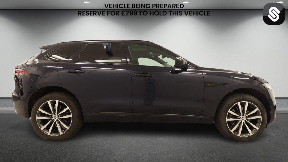 Jaguar F-PACE Image 5