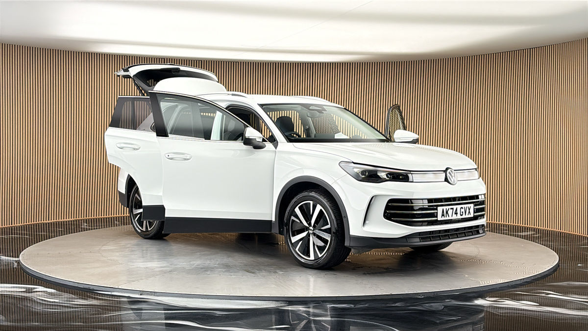 More views of Volkswagen Tiguan