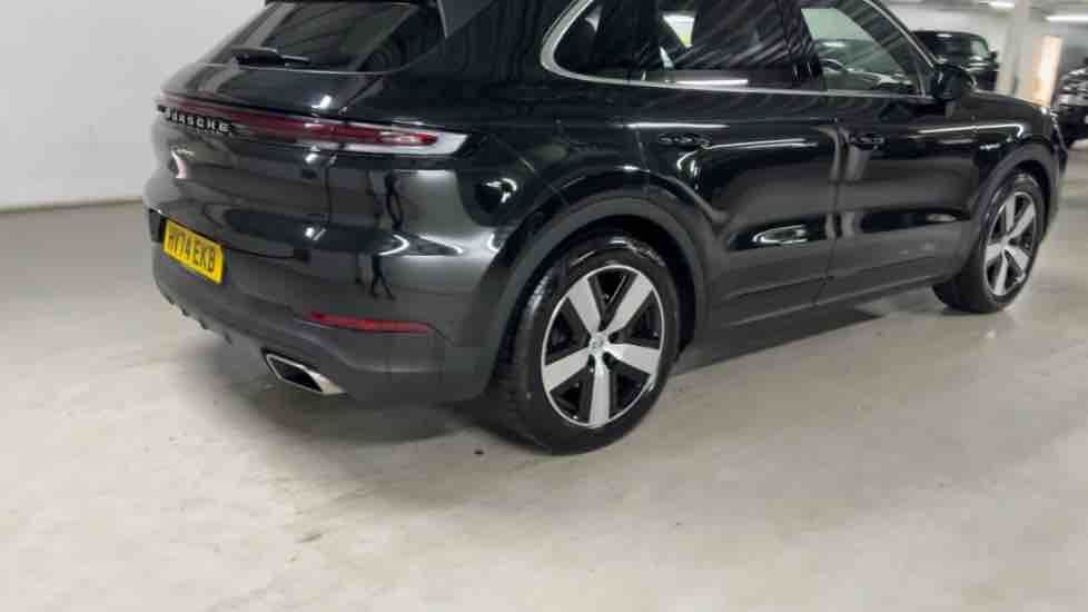 More views of Porsche Cayenne